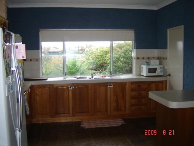 39 Eakins Crescent, Wandina WA 6530