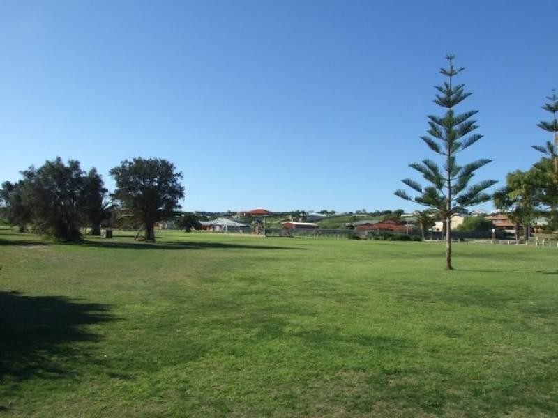 9 Parkvista SQ, Drummond Cove WA 6532