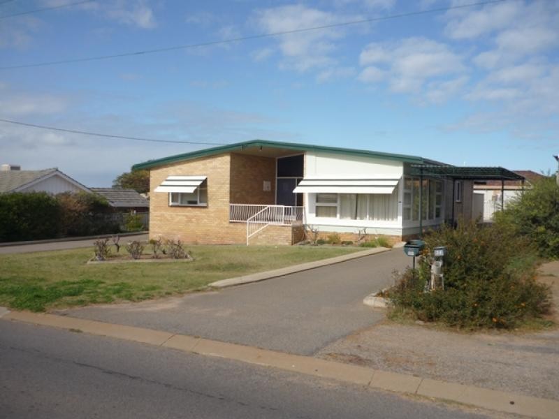36 Phelps Street, Geraldton WA 6530