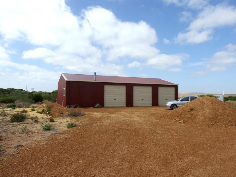 383 McCartney Road, Greenough WA 6532