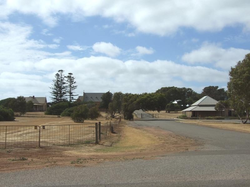 383 McCartney Road, Greenough WA 6532