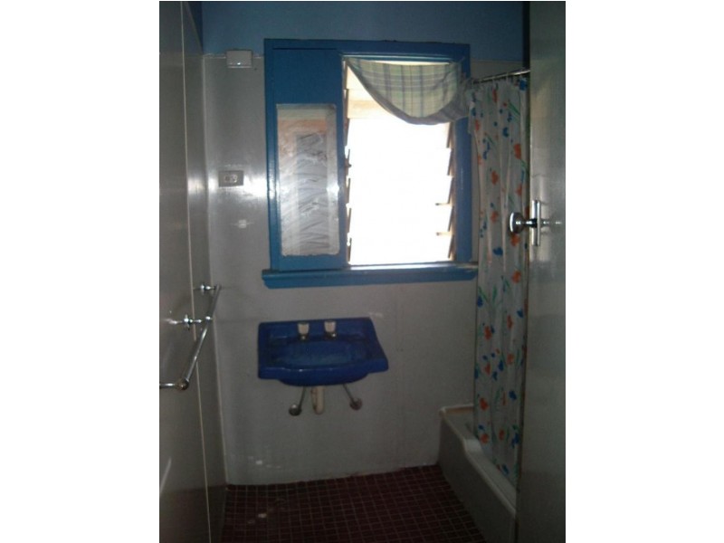 13 Main Road, Mullewa WA 6630