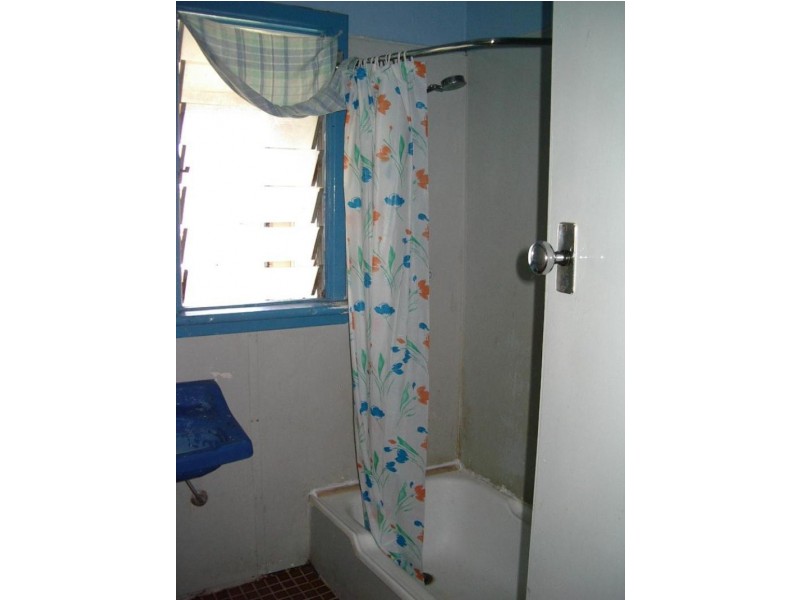 13 Main Road, Mullewa WA 6630