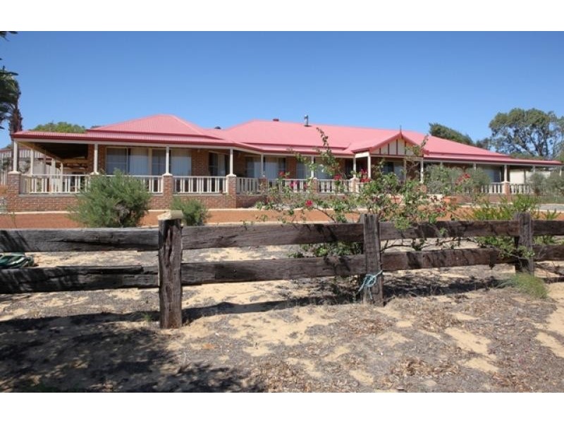 216 COOPER STREET, Glenfield WA 6532