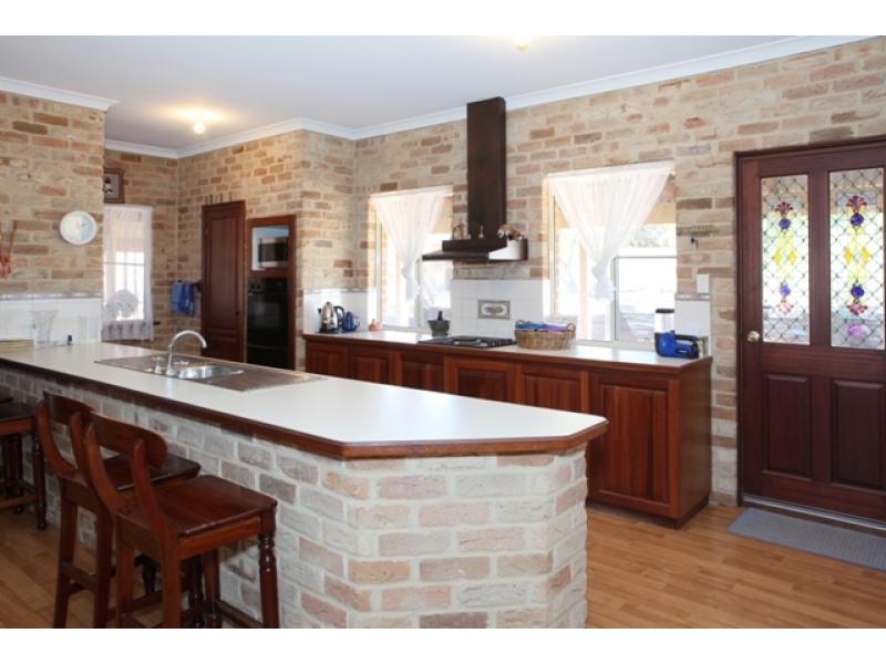 216 COOPER STREET, Glenfield WA 6532