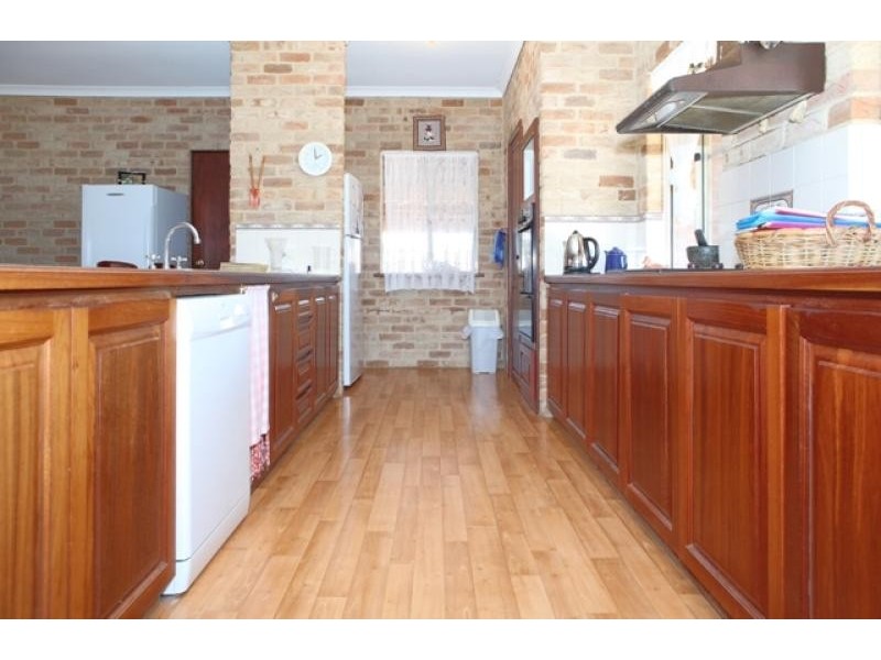 216 COOPER STREET, Glenfield WA 6532