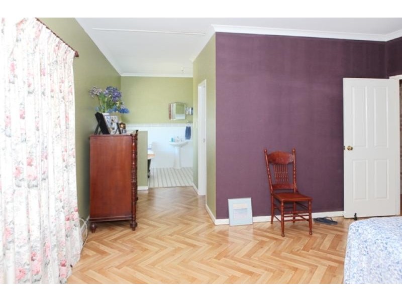 216 COOPER STREET, Glenfield WA 6532