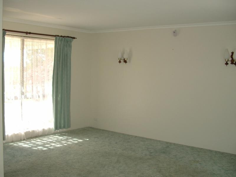 4 Tuart Street, Rangeway WA 6530