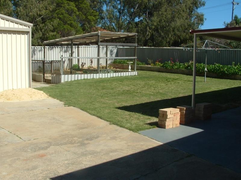 4 Tuart Street, Rangeway WA 6530