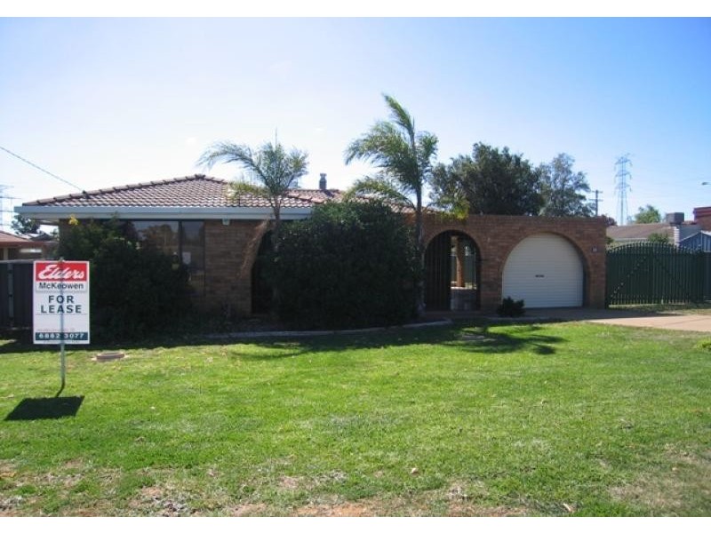 42 BIRCH AVENUE, Dubbo NSW 2830