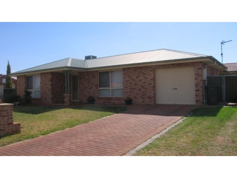 15 Swan Street, Dubbo NSW 2830