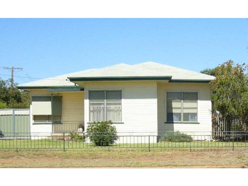 10 Hampden Street, Dubbo NSW 2830