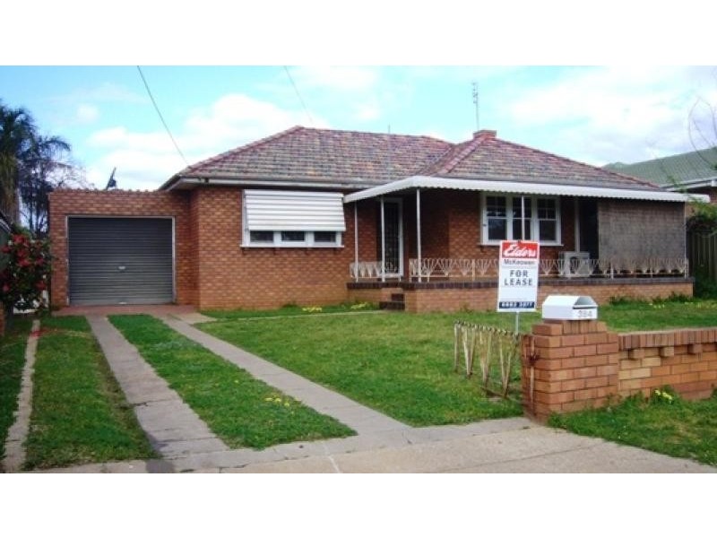 384 Fitzroy Street, Dubbo NSW 2830