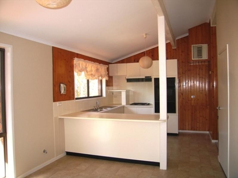 9 HAMILTON CLOSE, Dubbo NSW 2830