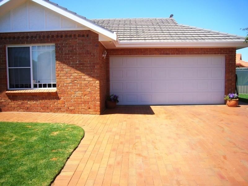 55 Websdale Drive, Dubbo NSW 2830