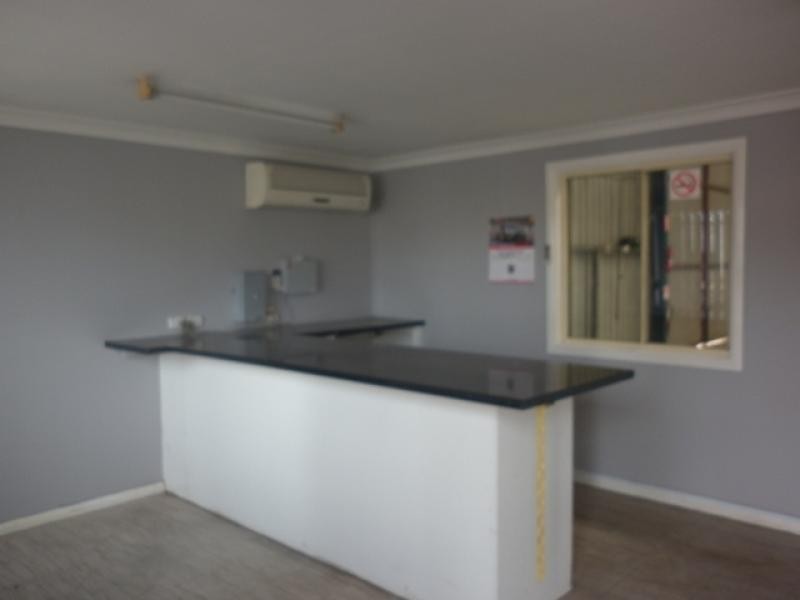 24 Bourke Street, Dubbo NSW 2830