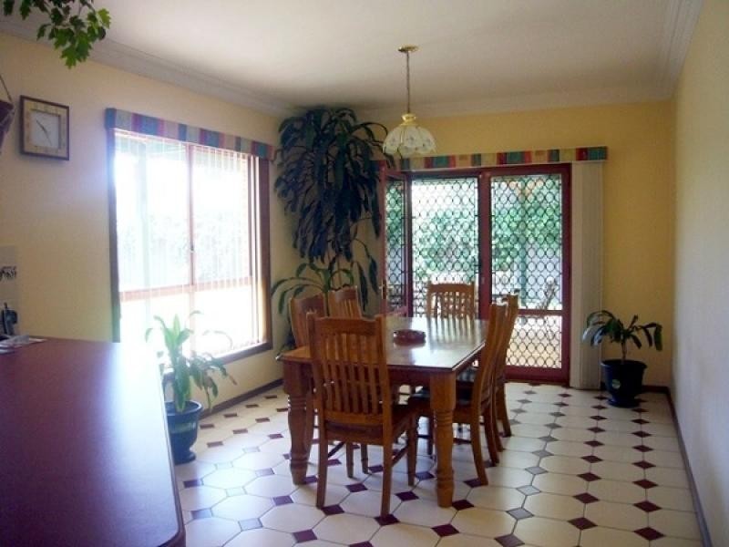 19 RON GORDON PLACE, Dubbo NSW 2830