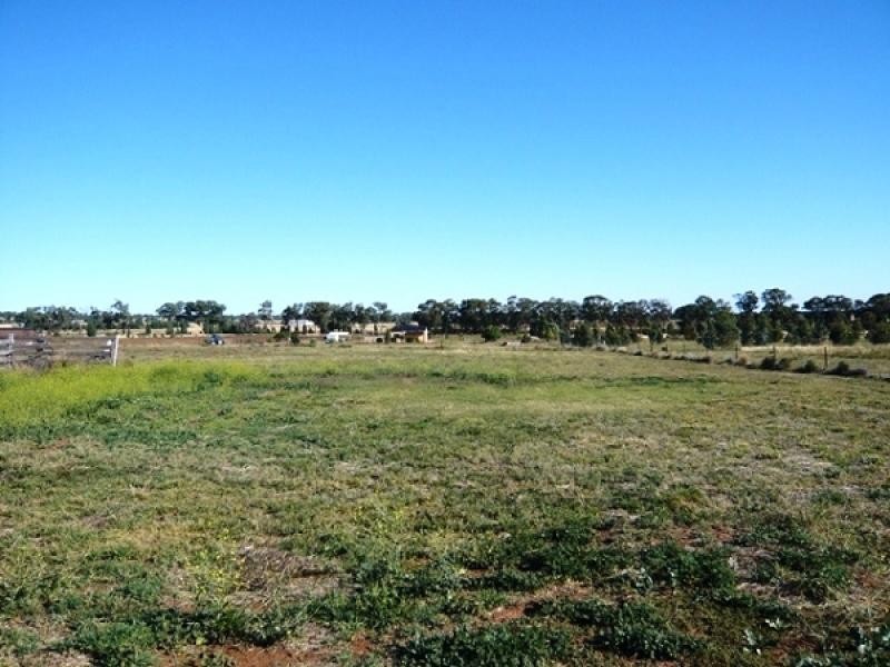 36 TORRYBURN WAY, Dubbo NSW 2830