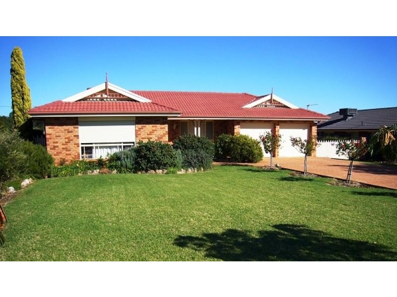 21 Lincoln Parkway, Dubbo NSW 2830