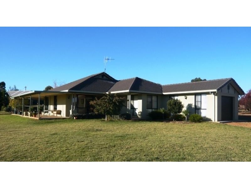 13 R Wilfred Smith Drive, Dubbo NSW 2830