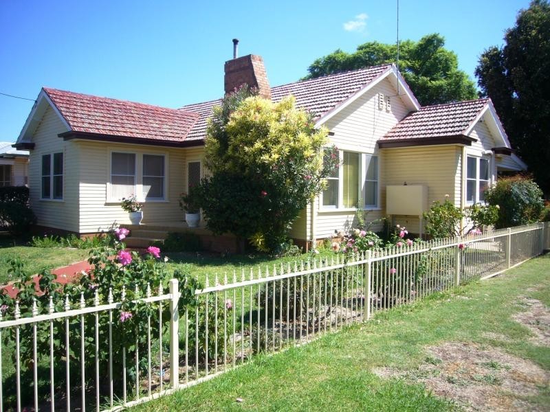 30 Hutchins Avenue, Dubbo NSW 2830