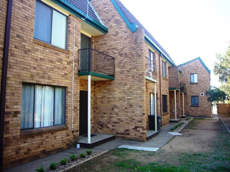 Unit 2, 24 Elizabeth Street, Dubbo NSW 2830