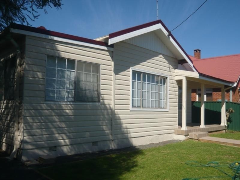 119 Bultje Street, Dubbo NSW 2830