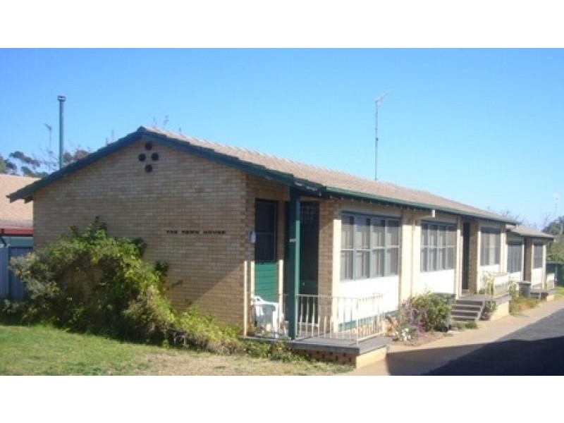 Unit 4/367 Fitzroy Street, Dubbo NSW 2830