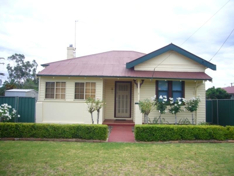 2 Luke Street, Dubbo NSW 2830