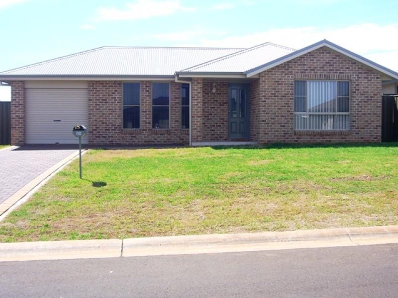 26 Arthur Summons Street, Dubbo NSW 2830