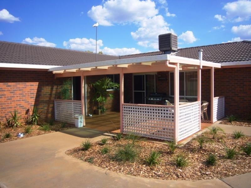 5 Canterbury Court, Dubbo NSW 2830