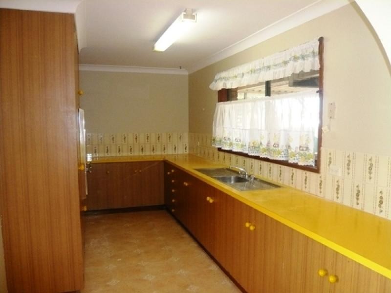 12 Howard Avenue, Dubbo NSW 2830