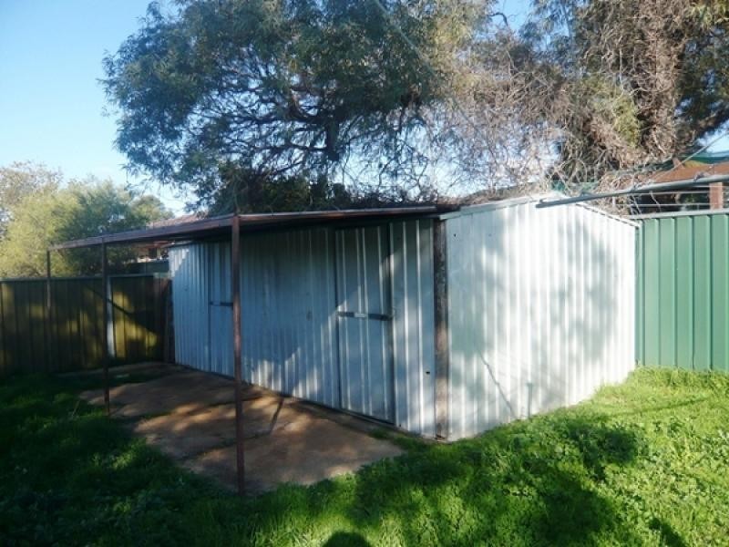 12 Howard Avenue, Dubbo NSW 2830