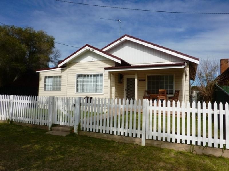 119 Bultje Street, Dubbo NSW 2830