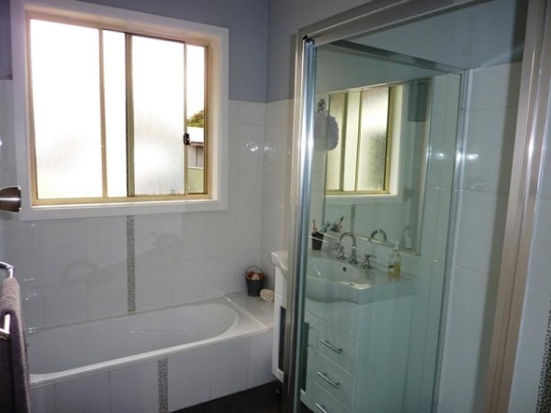 33 Caroline Street, Dubbo NSW 2830