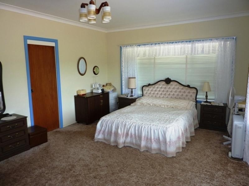 7 University Road, Wellington NSW 2820