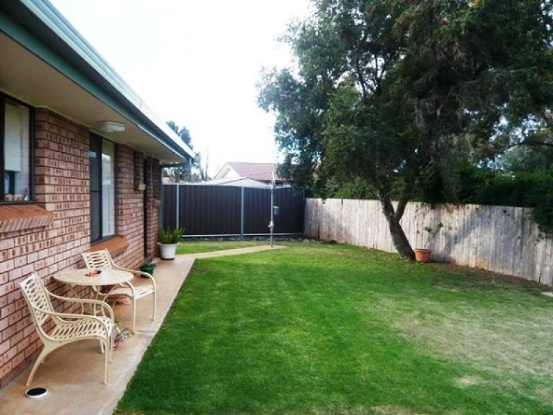 4 Condon Place, Dubbo NSW 2830