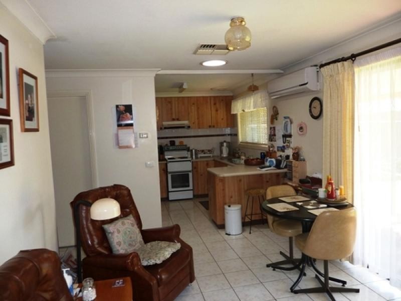 2 Condon Place, Dubbo NSW 2830