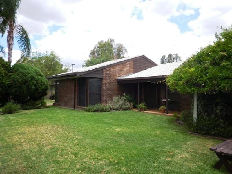 11 Rivergum Place, Dubbo NSW 2830