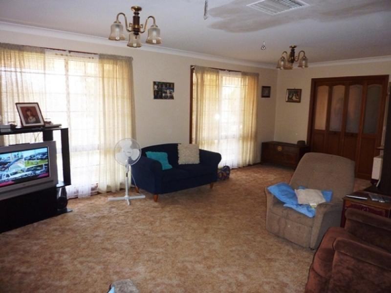 2 Doncaster Avenue, Dubbo NSW 2830