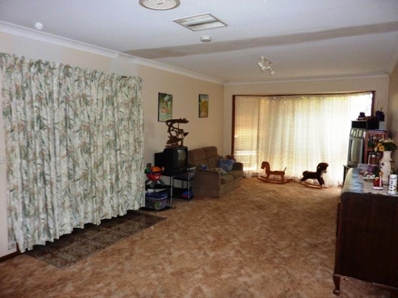 2 Doncaster Avenue, Dubbo NSW 2830