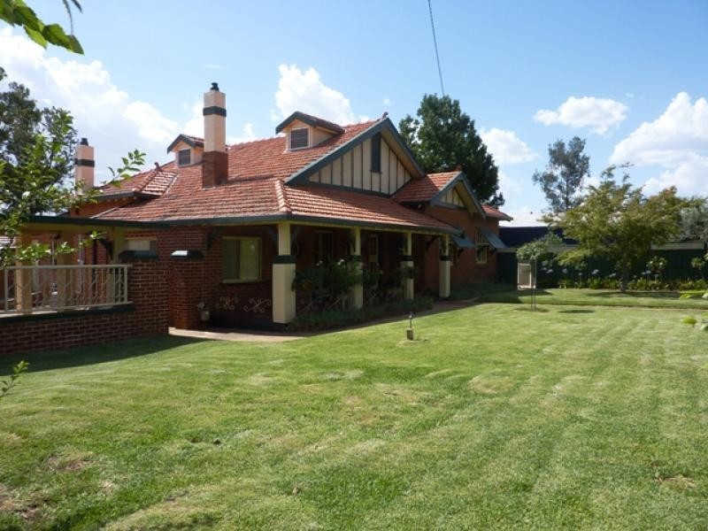 331 Darling Street, Dubbo NSW 2830