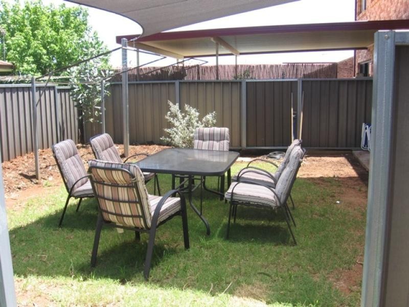 4/7 Forrest Crescent, Dubbo NSW 2830