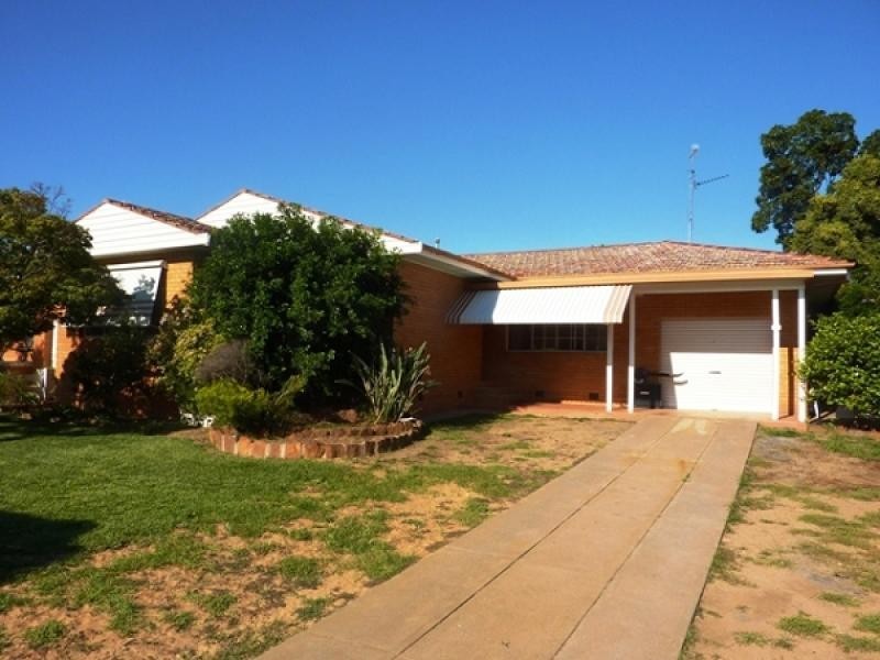 10 Meek Street, Dubbo NSW 2830