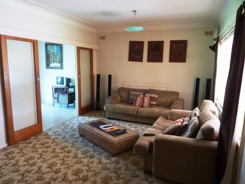 10 Meek Street, Dubbo NSW 2830