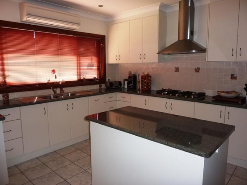 16 Emerald Street, Dubbo NSW 2830