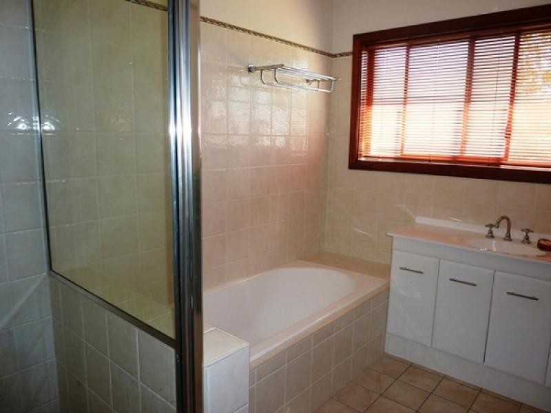 16 Emerald Street, Dubbo NSW 2830