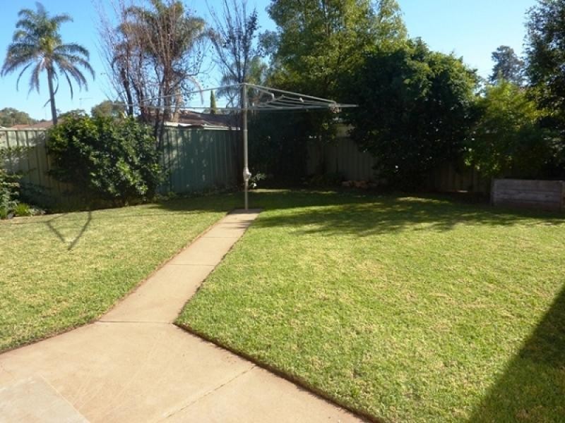 16 Emerald Street, Dubbo NSW 2830