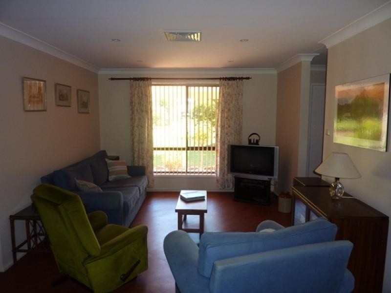 20 Colony Crescent, Dubbo NSW 2830