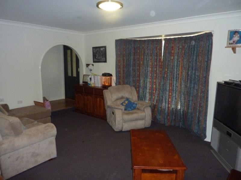 8 Sloman Close, Dubbo NSW 2830